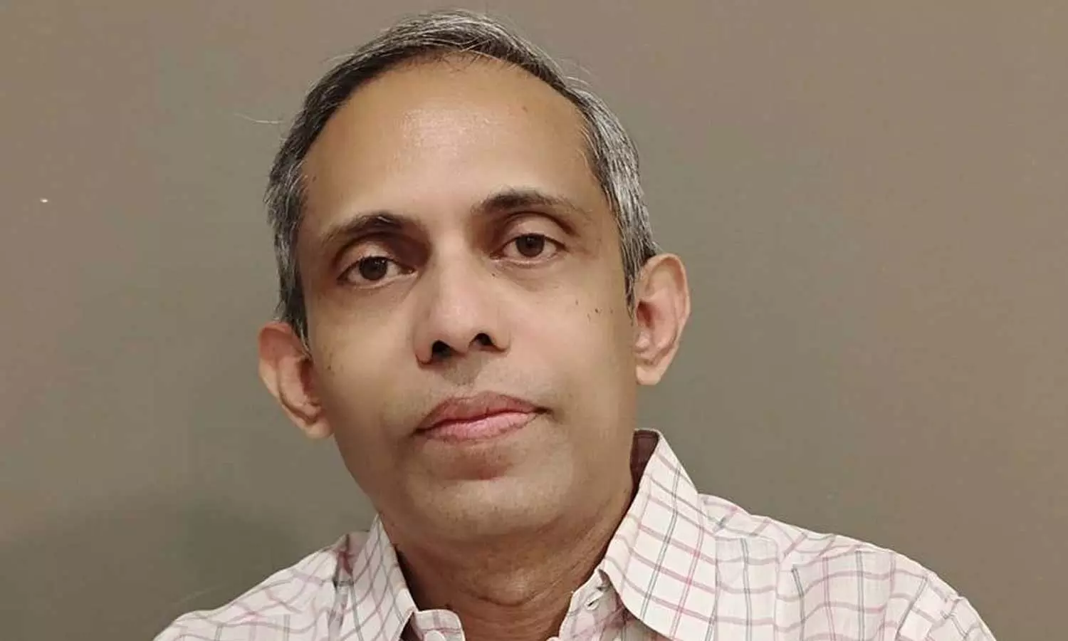 Former judge and native of Alappuzha Eramalloor S. Sudeep surrendered in the sexual abuse against a female journalist, Former judge S. Sudeep surrendered, S. Sudeep sexual abuse case, journalist sexual abuse case