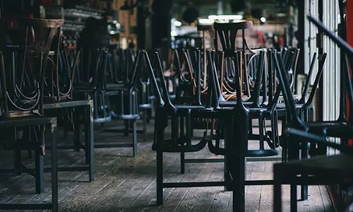 Close restaurants and cafes