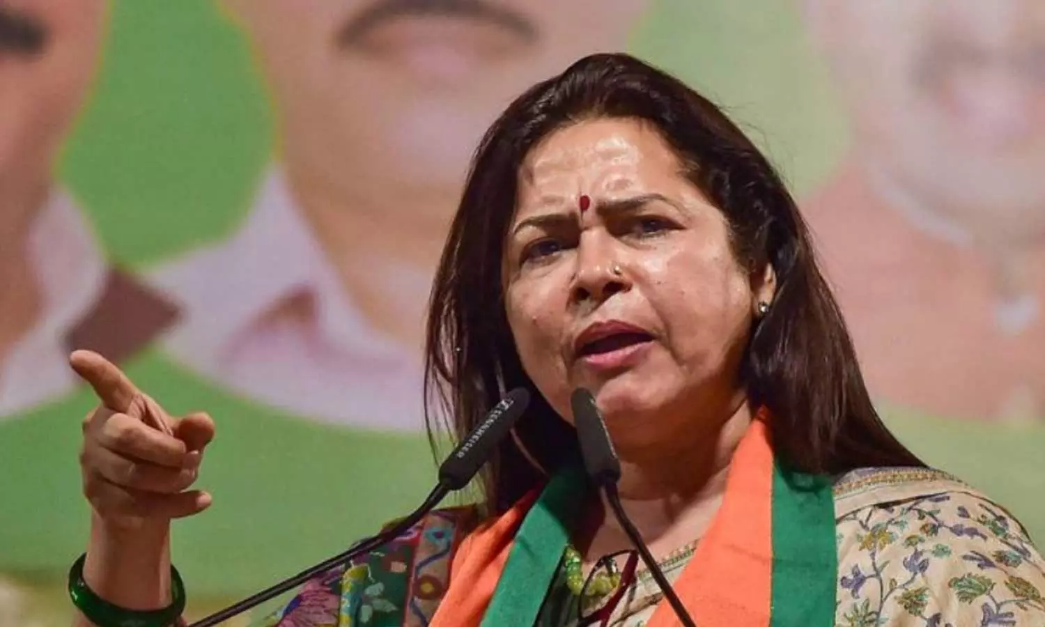 മിണ്ടാതിരിക്കണം, ഇല്ലെങ്കിൽ ഇ.ഡി വീട്ടിലെത്തും; പ്രതിപക്ഷ എംപിയെ ഭീഷണിപ്പെടുത്തി കേന്ദ്രമന്ത്രി മീനാക്ഷി ലേഖി മിണ്ടാതിരിക്കണം, ഇല്ലെങ്കിൽ ഇ.ഡി വീട്ടിലെത്തും; പ്രതിപക്ഷ എംപിയെ ഭീഷണിപ്പെടുത്തി കേന്ദ്രമന്ത്രി മീനാക്ഷി ലേഖി