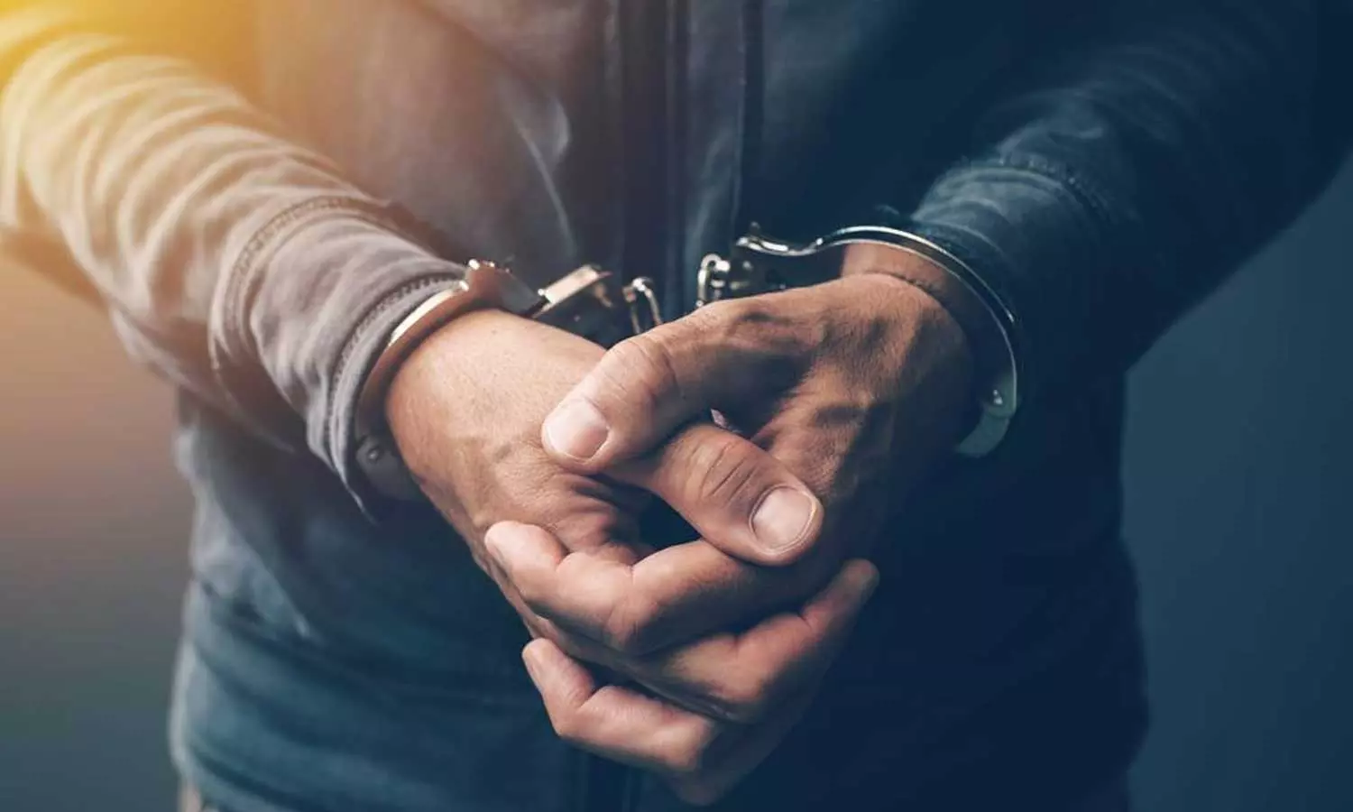 Ex-soldier arrested for molesting 10-year-old girl in Thiruvananthapuram Ex-soldier arrested for molesting 10-year-old girl in Thiruvananthapuram