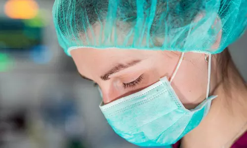 Attempted murder of a young woman by dressing up as a nurse at the hospital