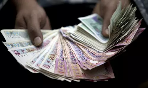 ഒമാനി റിയാലിന്റെ വിനിമയ നിരക്ക് വീണ്ടും ഉയർന്ന് ഒരു റിയാലിന് 215 രൂപയിലെത്തി