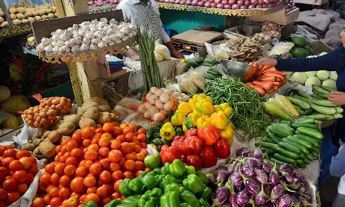 Low price of vegetables in Tamil Nadu, Kerala will burn hands; This is the reason, vegetable price kerala,vegetable price hike,പച്ചക്കറി വില വര്‍ധന,പച്ചക്കറി വില കൂടും