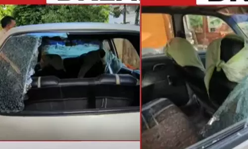 ABVP workers attacked Rt. SIs house in  Thiruvananthapuram,attacked Rt. SIs house in  Thiruvananthapuram,,latest malayalam news,റിട്ട. എസ്.ഐയുടെ വീട് ആക്രമിച്ചത് എ.ബി.വി.പി പ്രവർത്തകര്‍; മകളോടുള്ള വൈരാഗ്യമാണ് കാരണമെന്ന് പൊലീസ്,എ.ബി.വി.പി പ്രവർത്തകര്‍ക്കെതിരെ കേസ്