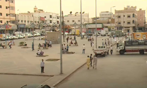 25,40,000 workers in the construction sector in Saudi Arabia