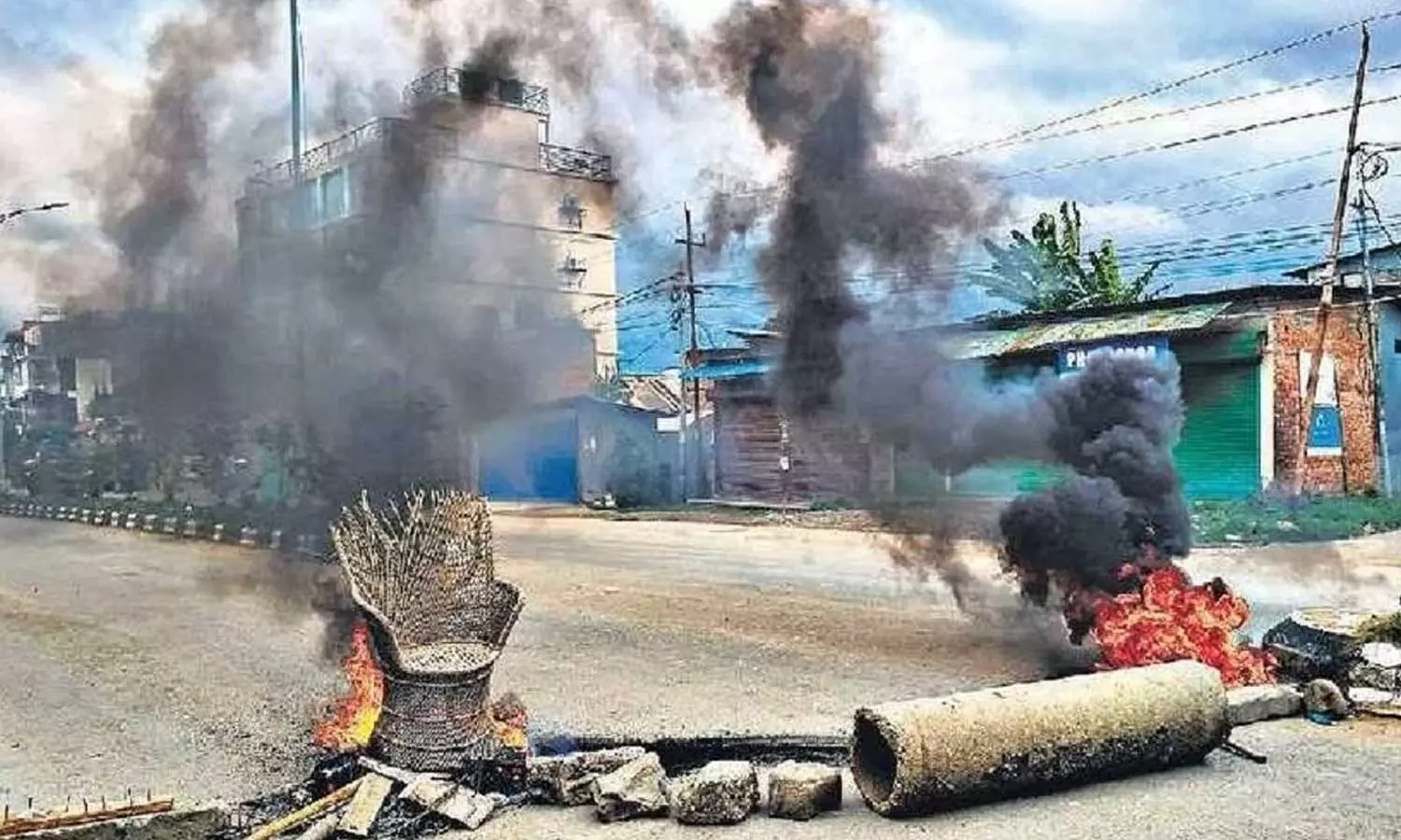 Supreme Court will hear cases related to the Manipur riots today,Manipur riots,latest national news,മണിപ്പൂർ കലാപവുമായി ബന്ധപ്പെട്ട കേസുകൾ സുപ്രിംകോടതി ഇന്ന് പരിഗണിക്കും Supreme Court will hear cases related to the Manipur riots today,Manipur riots,latest national news,മണിപ്പൂർ കലാപവുമായി ബന്ധപ്പെട്ട കേസുകൾ സുപ്രിംകോടതി ഇന്ന് പരിഗണിക്കും