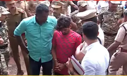 ദൃക്സാക്ഷികളില്ല; ആലുവ കൊലപാതകം ഡമ്മി ഉപയോഗിച്ച് പുനരാവിഷ്കരിച്ചേക്കും ദൃക്സാക്ഷികളില്ല; ആലുവ കൊലപാതകം ഡമ്മി ഉപയോഗിച്ച് പുനരാവിഷ്കരിച്ചേക്കും