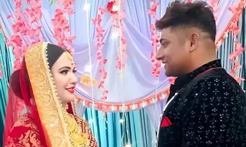 Wicketkeeper-batter Sarfaraz Khan is married to Romana, a native of Shopian, Jammu and Kashmir.
