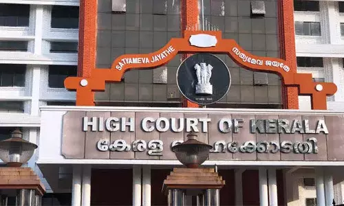 കുട്ടികളിലെ ലിംഗമാറ്റ ശസ്ത്രക്രിയ; മൂന്നു മാസത്തിനകം സർക്കാർ നിയമം കൊണ്ടുവരണമെന്ന് ഹൈക്കോടതി കുട്ടികളിലെ ലിംഗമാറ്റ ശസ്ത്രക്രിയ; മൂന്നു മാസത്തിനകം സർക്കാർ നിയമം കൊണ്ടുവരണമെന്ന് ഹൈക്കോടതി