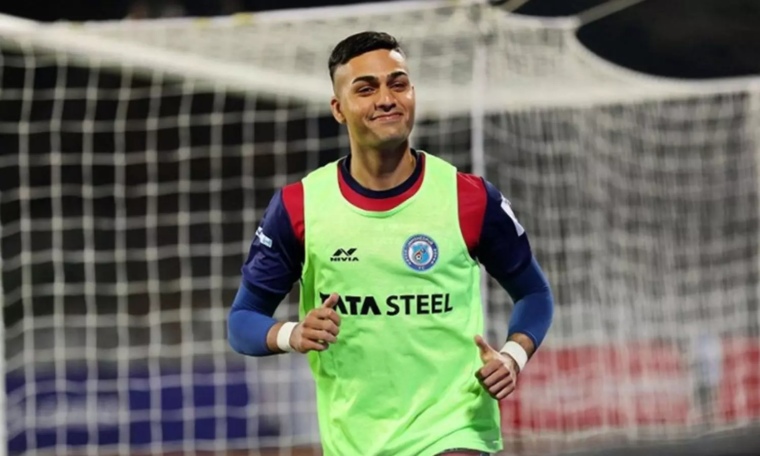 ഇഷാൻ പണ്ഡിത ബ്ലാസ്റ്റേഴ്‌സിൽ; സ്ഥിരീകരിച്ച് ക്ലബ്