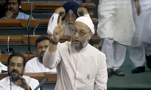 ഒരു ചൗകീദാറും ഒരു ദുകാൻദാറും; ന്യൂനപക്ഷങ്ങൾക്കു വേണ്ടി സംസാരിക്കാൻ ആരുമില്ല- അസദുദ്ദീൻ ഉവൈസി