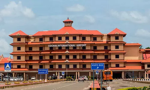 A man was arrested with gold worth Rs 50 lakh at Nedumbassery airport A man was arrested with gold worth Rs 50 lakh at Nedumbassery airport