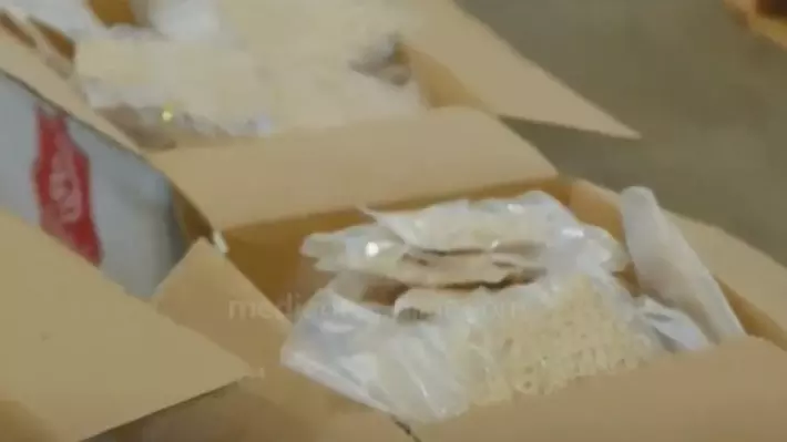 ജിദ്ദ തുറമുഖത്ത് വൻ ലഹരിവേട്ട; 23 ലക്ഷത്തോളം ലഹരി ഗുളികകൾ പിടികൂടി ജിദ്ദ തുറമുഖത്ത് വൻ ലഹരിവേട്ട; 23 ലക്ഷത്തോളം ലഹരി ഗുളികകൾ പിടികൂടി