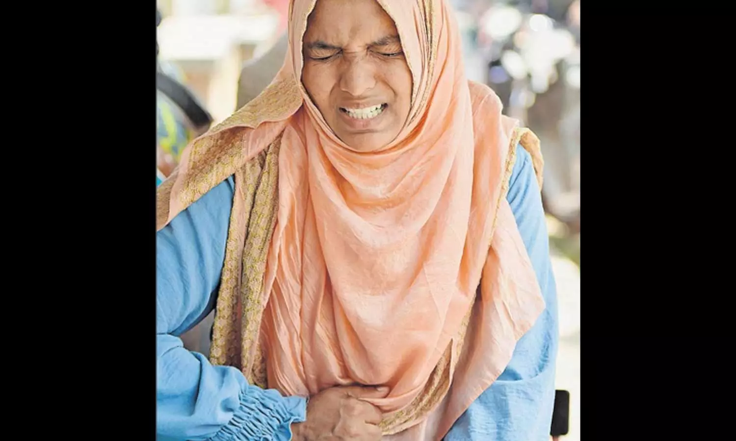 The case of scissors stuck in Harshinas stomach The case of scissors stuck in Harshinas stomach