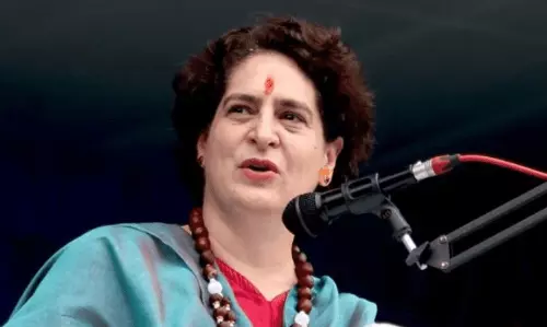 പ്രിയങ്ക ഗാന്ധിക്കെതിരെ ബിജെപിയുടെ പരാതി; വിനാശകാലേ വിപരീത ബുദ്ധിയെന്ന് കോണ്‍ഗ്രസ്