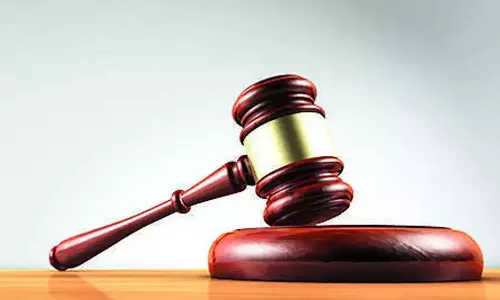 കെട്ടിട നമ്പർ നൽകാനായി 10000 രൂപ കൈക്കൂലി വാങ്ങി; പഞ്ചായത്ത് സെക്രട്ടറിയ്ക്ക് മൂന്നു വർഷം കഠിന തടവ്