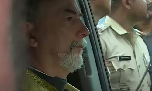 The Mass Controversy; Vatican representative was attacked, conflict in Kochi