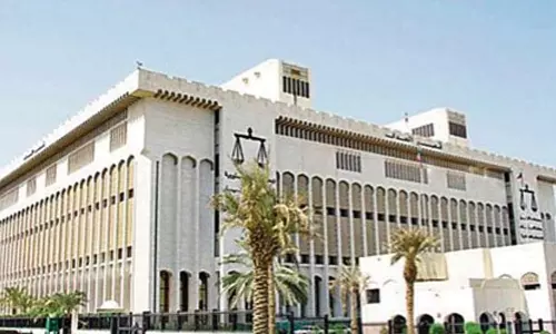 പാർക്കിങ്ങിനെ ചൊല്ലി തർക്കം; യുവാവിനെ കൊലപ്പെടുത്തിയ കേസിലെ പ്രതിക്ക് പത്ത് വര്‍ഷം തടവ്