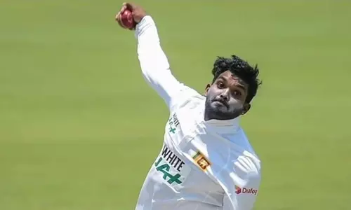 26കാരനായ ശ്രീലങ്കൻ ഓൾറൗണ്ടർ വാനിഡു ഹസരംഗ ടെസ്റ്റിൽ നിന്ന് വിരമിച്ചു