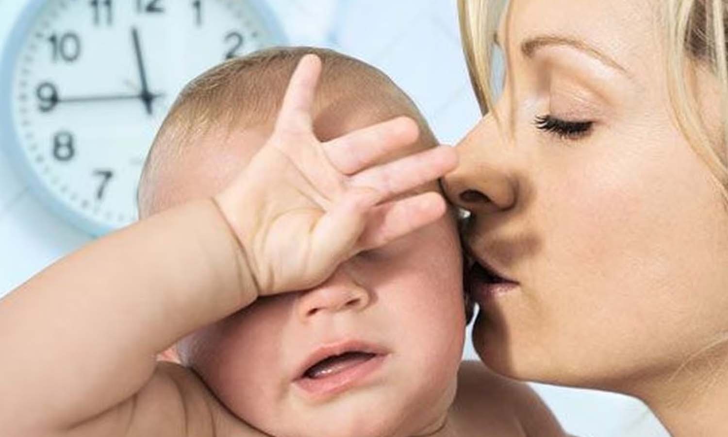 കുഞ്ഞുങ്ങളുടെ ചെവിയില്‍ ഉമ്മ വയ്ക്കുന്നത് ഒഴിവാക്കണം; കാരണം ഇതാണ്...