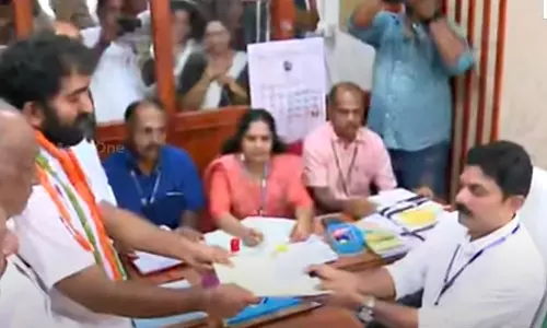 പുതുപ്പള്ളി ഉപതെരഞ്ഞെടുപ്പ്; ചാണ്ടി ഉമ്മൻ നാമനിർദേശ പത്രിക സമർപ്പിച്ചു