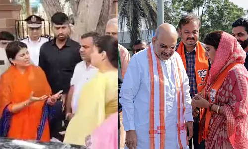 Ravindra Jadejas wife Rivaba loses cool, lashes out at BJP MP and Mayor from Jamnagar, Rivaba Jadeja fight with BJP leaders, Rivaba Jadeja,