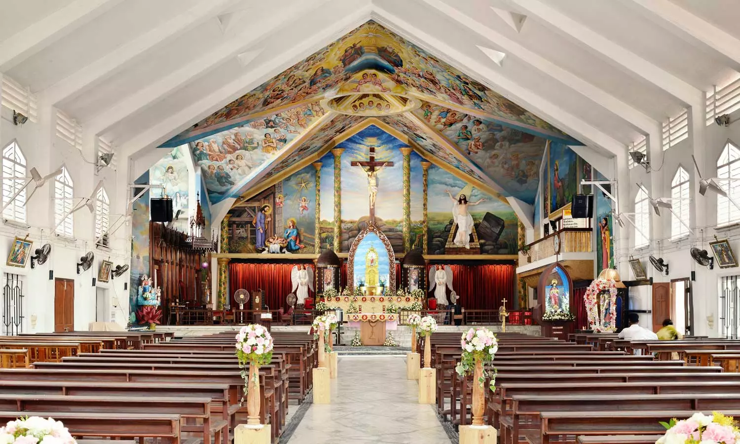 Ernakulam St. Marys Cathedral Basilica, Fr. Antony Poothavelil took charge as new vicar at St. Marys Basilica Church, Ernakulam, under heavy police protection, Fr. Antony Poothavelil, Ernakulam St. Marys Basilica Church new vicar, new vicar Ernakulam St. Marys Cathedral Basilica, Fr. Antony Poothavelil took charge as new vicar at St. Marys Basilica Church, Ernakulam, under heavy police protection, Fr. Antony Poothavelil, Ernakulam St. Marys Basilica Church new vicar, new vicar