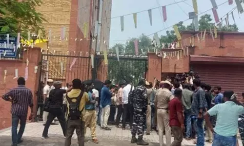 police action in Delhi Surjit Bhavan