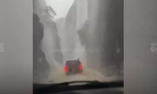 സൗദിയിൽ കനത്ത മഴ; വാദി ലജബിലേക്കുള്ള സന്ദർശകർക്ക് ജാഗ്രതാ നിർദേശം