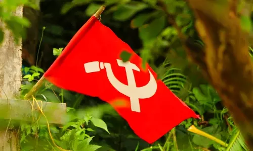 യുവതിയോട് അപമര്യാദയായി പെരുമാറി, സിപിഎം ജില്ലാ കമ്മിറ്റി അംഗത്തിന് സസ്പെൻഷൻ