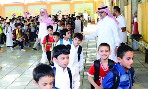 സൗദിയിലെ സര്ക്കാര് വിദ്യാഭ്യാസ സ്ഥാപനങ്ങൾ തുറന്നു; ഇന്ത്യന് സ്കൂളുകളുടെ അവധിക്കാലം നീട്ടി സൗദിയിലെ സര്ക്കാര് വിദ്യാഭ്യാസ സ്ഥാപനങ്ങൾ തുറന്നു; ഇന്ത്യന് സ്കൂളുകളുടെ അവധിക്കാലം നീട്ടി