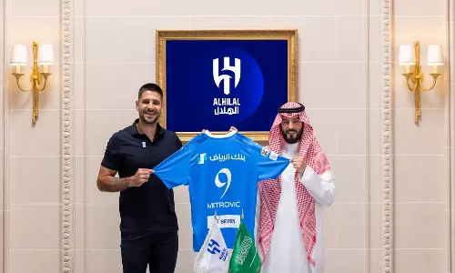 സെർബിയൻ താരം അലക്സാണ്ടർ മിട്രോവിചിനേയും സ്വന്തമാക്കി അൽ ഹിലാൽ സെർബിയൻ താരം അലക്സാണ്ടർ മിട്രോവിചിനേയും സ്വന്തമാക്കി അൽ ഹിലാൽ
