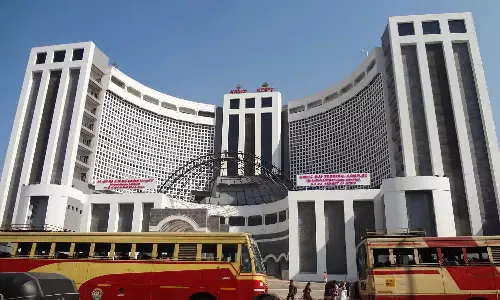 KTDFC has sent a foreclosure notice to KSRTC for non-payment of loan dues, KSRTC has to pay 700 crores of loan to KTDFC, KTDFC sent foreclosure notice to KSRTC, KSRTC, KTDFC