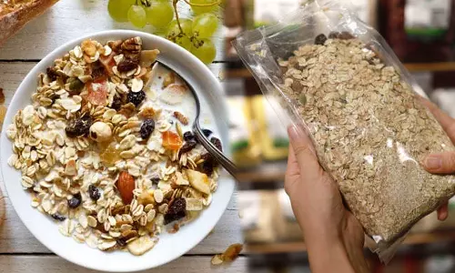 Bengaluru Man Falls Sick After Eating Expired Oats, Gets ₹ 10k Compensation,expiry date Oats,A Bengaluru man fell sick after eating expired oats, Consumer Court,കാലാവധി കഴിഞ്ഞ ഓട്സ് വിറ്റു, സൂപ്പര്‍മാര്‍ക്കറ്റ് നഷ്ടപരിഹാരം നല്‍കണം, ഓട്സ് കഴിച്ച് ഭക്ഷ്യവിഷബാധ, ഓട്സ് കാലാവധി,ഓട്സ് വിഭവം,