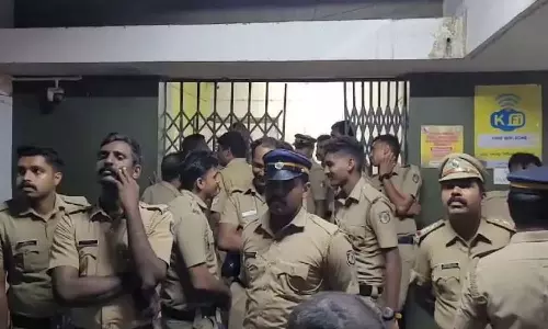 പോലീസ്