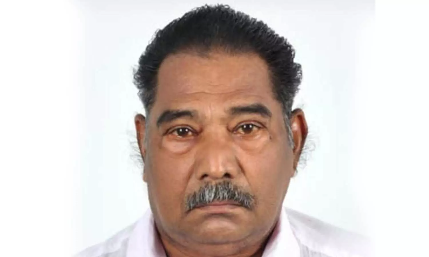 കോൺഗ്രസ് നേതാവ് കളരിയിൽ രാധാകൃഷ്ണൻ നിര്യാതനായി കോൺഗ്രസ് നേതാവ് കളരിയിൽ രാധാകൃഷ്ണൻ നിര്യാതനായി