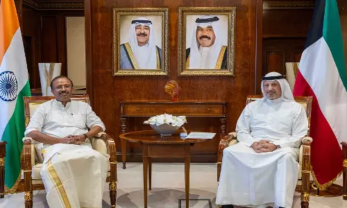 കുവൈത്ത് മന്ത്രിമാരുമായി കേന്ദ്ര സഹമന്ത്രി വി മുരളീധരൻ ചർച്ച നടത്തി കുവൈത്ത് മന്ത്രിമാരുമായി കേന്ദ്ര സഹമന്ത്രി വി മുരളീധരൻ ചർച്ച നടത്തി