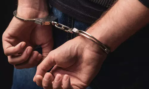 പെൺകുട്ടിയെ വീട്ടിൽ പൂട്ടിയിട്ട് പീഡിപ്പിച്ച സംഭവം; പ്രതി കസ്റ്റഡിയിൽ