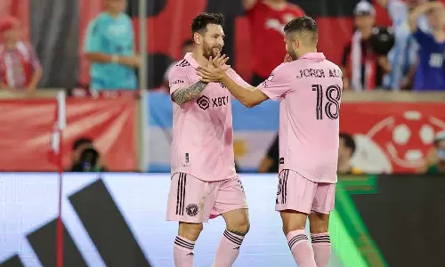 പകരക്കാരനായി ഇറക്കം ഗോൾ നേടി മടക്കം: മെസി മാജിക് വീണ്ടും, മയാമിക്ക് ജയം