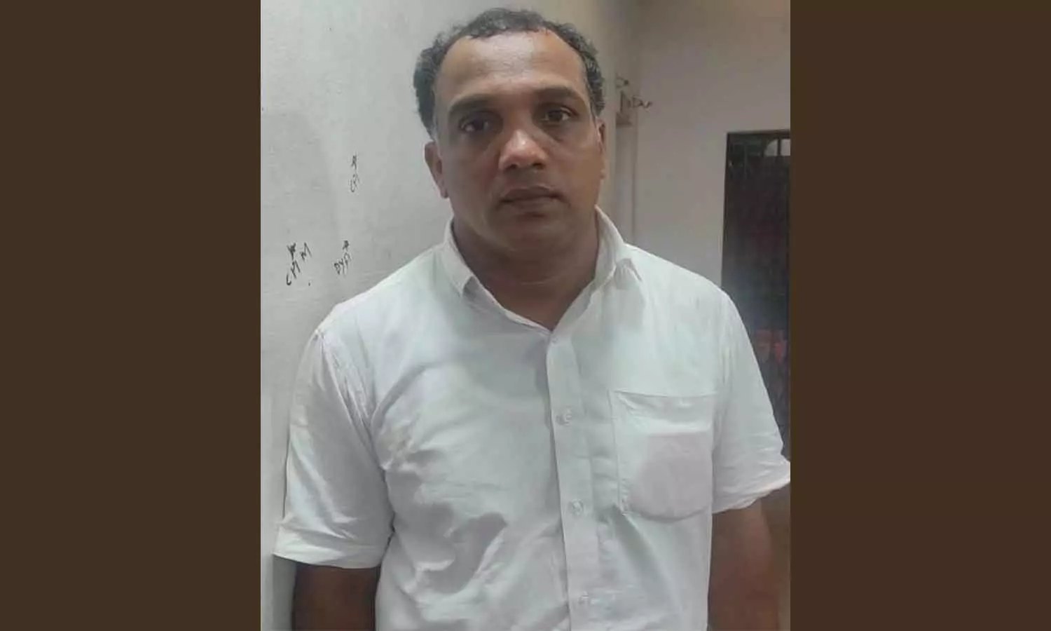 sdpi leader arrested with sandal wood sdpi leader arrested with sandal wood