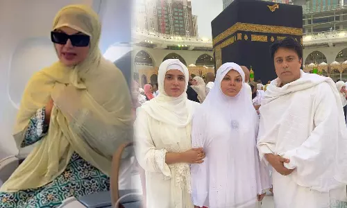 Actress Rakhi Sawant aka Fatima performs first Umrah after embracing Islam, Actress Rakhi Sawant Umrah, Actress Rakhi Sawant religion, Malayalam entertainment news