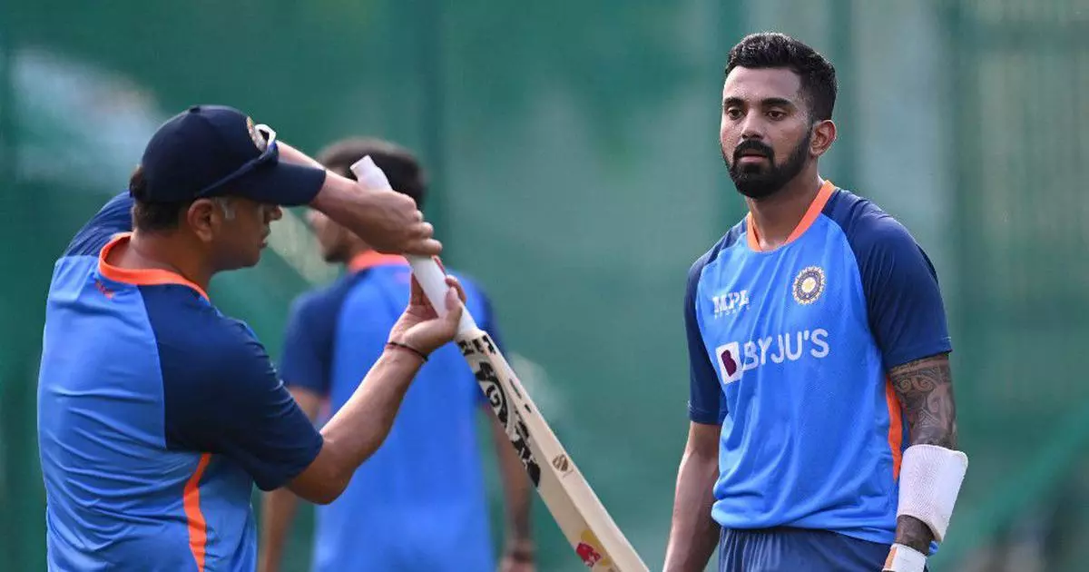 KL Rahul, ruled out,Asia Cup ,Pakistan, Nepal,India, head coach ,Rahul Dravid,sanju samson