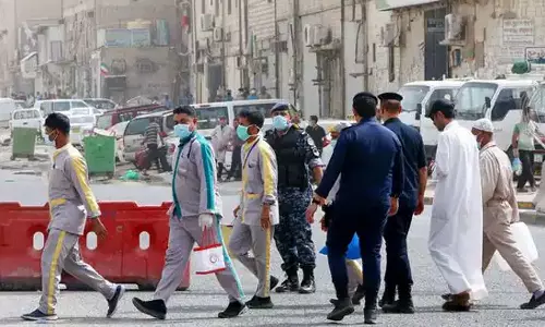 Strict action against those who violate the immigration law in Kuwait