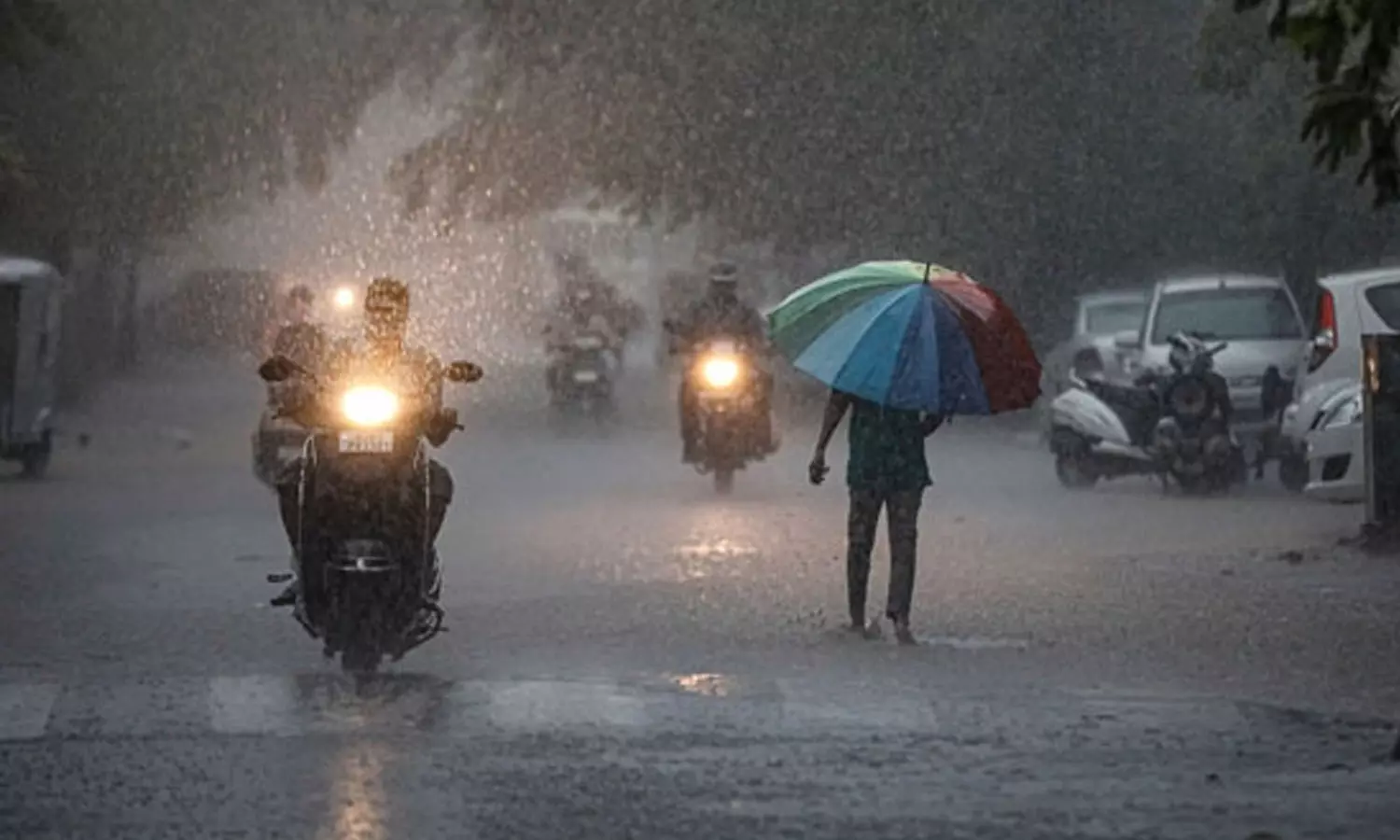 heavy rain in the state Yellow alert in two districts today, ഒറ്റപ്പെട്ട ശക്തമായ മഴയ്ക്ക് സാധ്യത, രണ്ട് ജില്ലകളിൽ യെല്ലോ അലർട്ട്,കേരളത്തില് മഴക്ക് സാധ്യത heavy rain in the state Yellow alert in two districts today, ഒറ്റപ്പെട്ട ശക്തമായ മഴയ്ക്ക് സാധ്യത, രണ്ട് ജില്ലകളിൽ യെല്ലോ അലർട്ട്,കേരളത്തില് മഴക്ക് സാധ്യത
