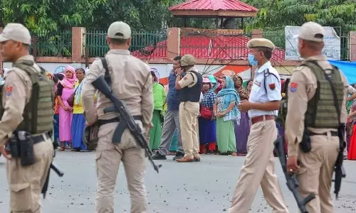 മണിപ്പൂർ സംഘർഷം; ഇംഫാൽ വെസ്റ്റിൽ നിന്ന് ആയുധങ്ങൾ പിടിച്ചെടുത്തു