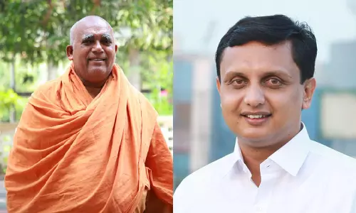 സംസ്ഥാനത്ത് സാമൂഹ്യനീതി തുല്യമായി കൈവന്നിട്ടില്ല, സെക്രട്ടറിയേറ്റ് തമ്പുരാൻ കോട്ടയായി തുടരുന്നു; സ്വാമി സച്ചിദാനന്ദ