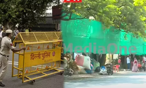 ജി 20 ഉച്ചകോടി: ഡൽഹിയിലെ ചേരികൾ മറച്ച് അധികൃതർ; ദൃശ്യങ്ങൾ പകർത്താനെത്തിയ മീഡിയവൺ സംഘത്തെ തടഞ്ഞു