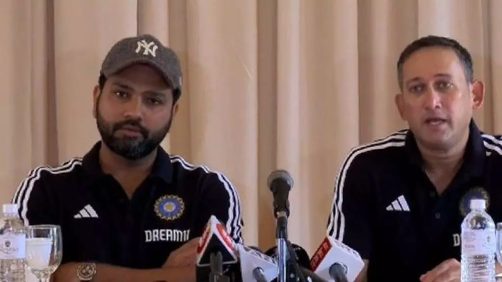 ആ ചോദ്യം എന്നോട് ചോദിക്കണ്ട; ടീം പ്രഖ്യാപനത്തിനിടെ കട്ടക്കലിപ്പില് രോഹിത് ആ ചോദ്യം എന്നോട് ചോദിക്കണ്ട; ടീം പ്രഖ്യാപനത്തിനിടെ കട്ടക്കലിപ്പില് രോഹിത്