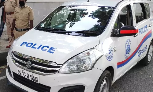 Bengaluru,loan agent, loan agent sends wife’s morphed photos in Bengaluru,ഭാര്യയുടെ മോർഫ് ചെയ്ത ചിത്രം അയച്ചു,കര്‍ണാടക