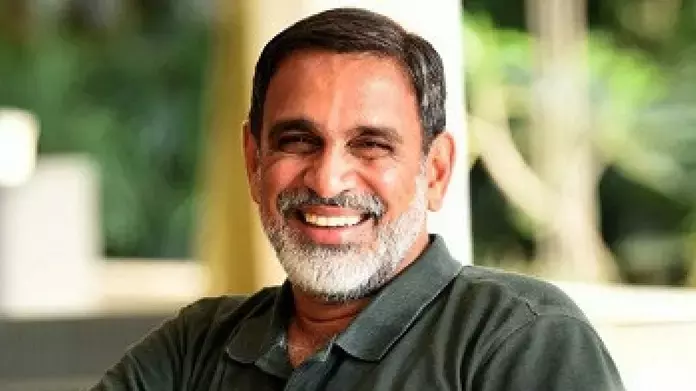 കേരളഹൗസിലെ പ്രത്യേക പ്രതിനിധി വേണു രാജാമണിയുടെ സേവനം അവസാനിപ്പിച്ച് സർക്കാർ